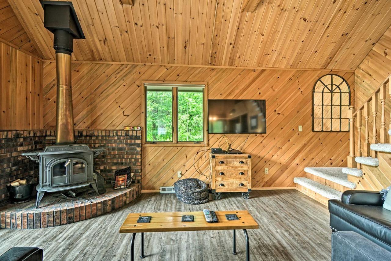 Riverfront Traverse City Cabin Fish, Kayak And Tube 외부 사진