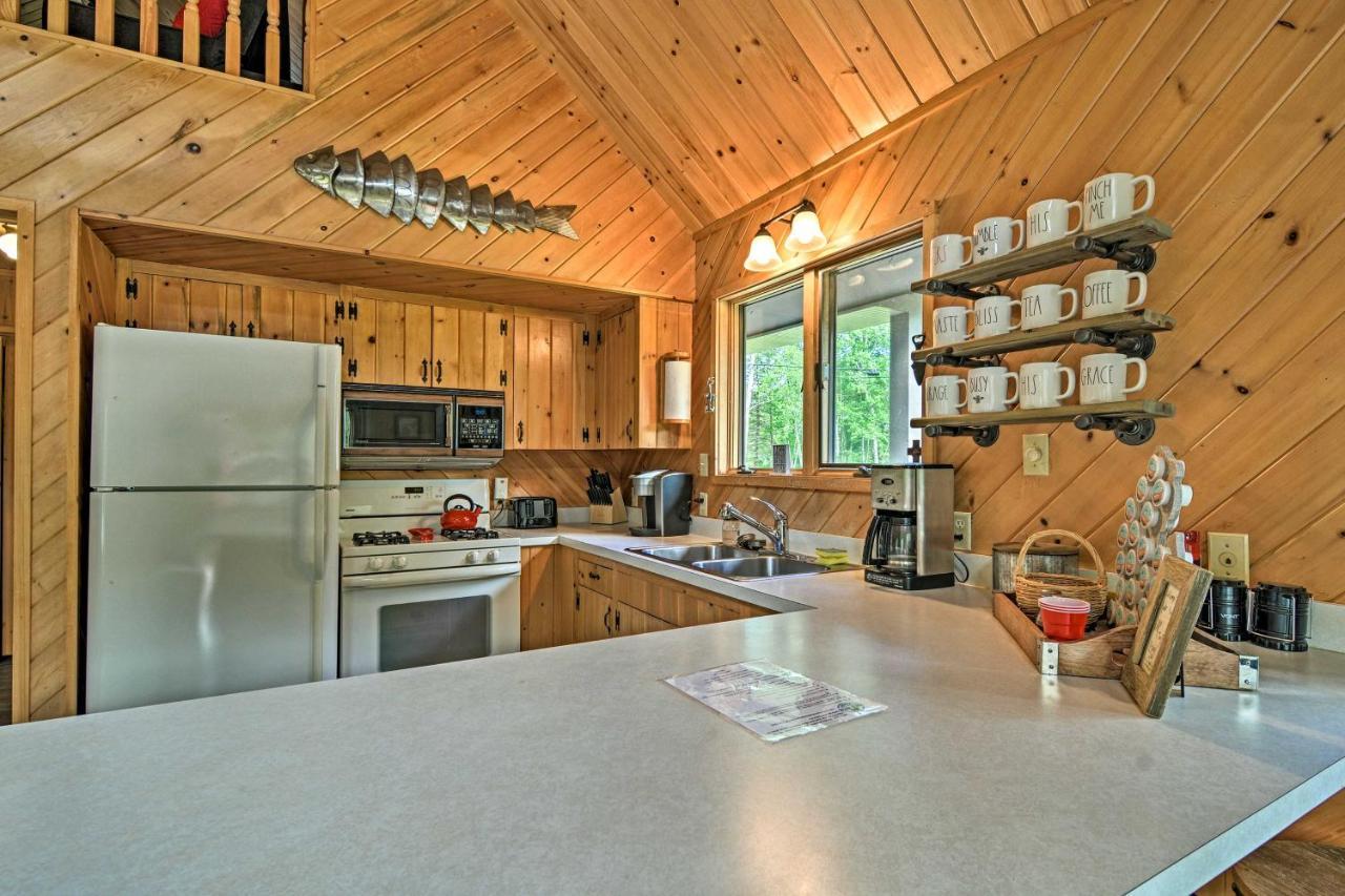 Riverfront Traverse City Cabin Fish, Kayak And Tube 외부 사진