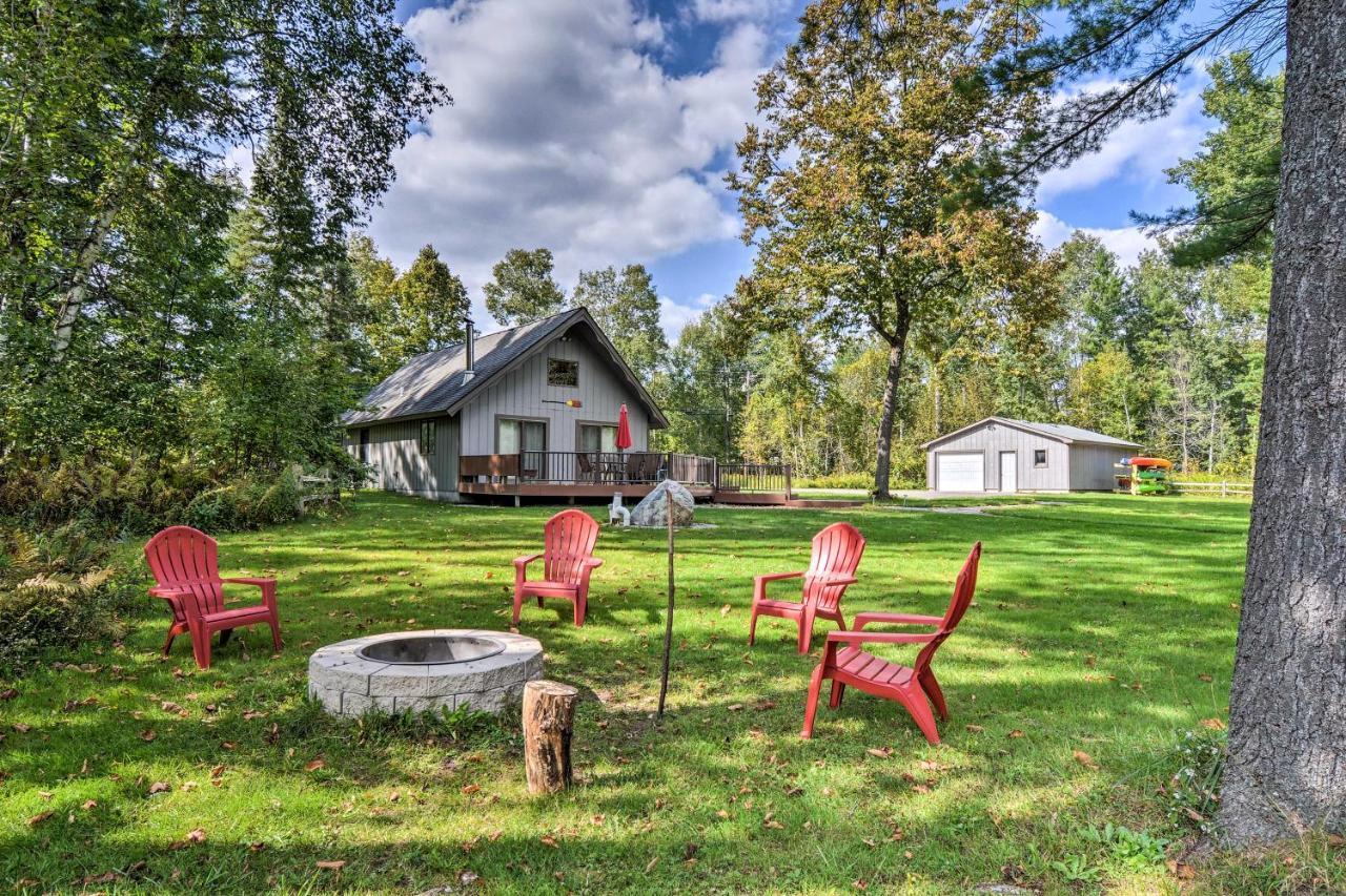 Riverfront Traverse City Cabin Fish, Kayak And Tube 외부 사진